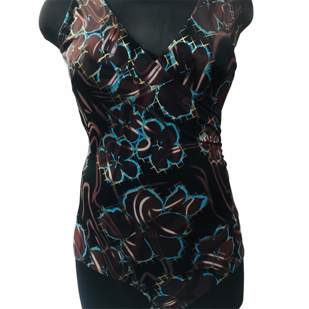 Ingear lady’s swimsuit size 16
